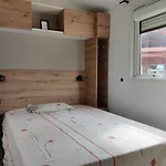 Mobil-home 4chambres-10 Couchages - Parking Gratuit * Gastes