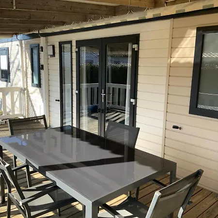 Mobil-home 4chambres-10 Couchages - Parking Gratuit *