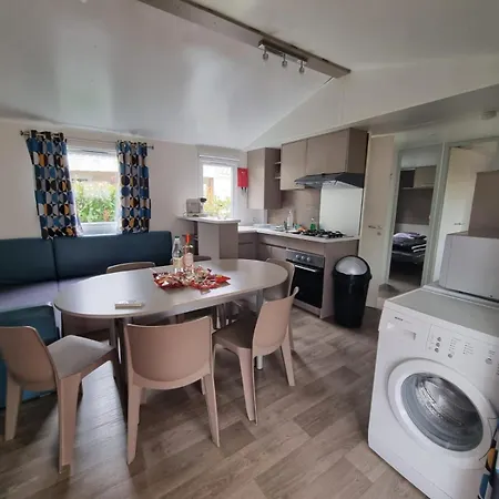 Mobil-home 4chambres-10 Couchages - Parking Gratuit - 2 Acces Piscines Inclus Des 3 Nuitees Üdülőközpont Gastes