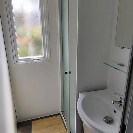 Mobil-home 4chambres-10 Couchages - Parking Gratuit - 2 Acces Piscines Inclus Des 3 Nuitees * Gastes