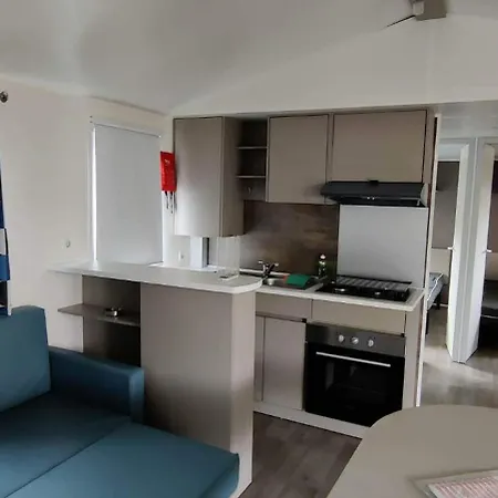 Mobil-home 4chambres-10 Couchages - Parking Gratuit * Gastes