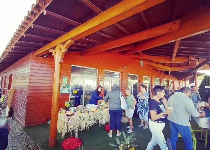 Mobil-home 4chambres-10 Couchages - Parking Gratuit Ośrodek wypoczynkowy *