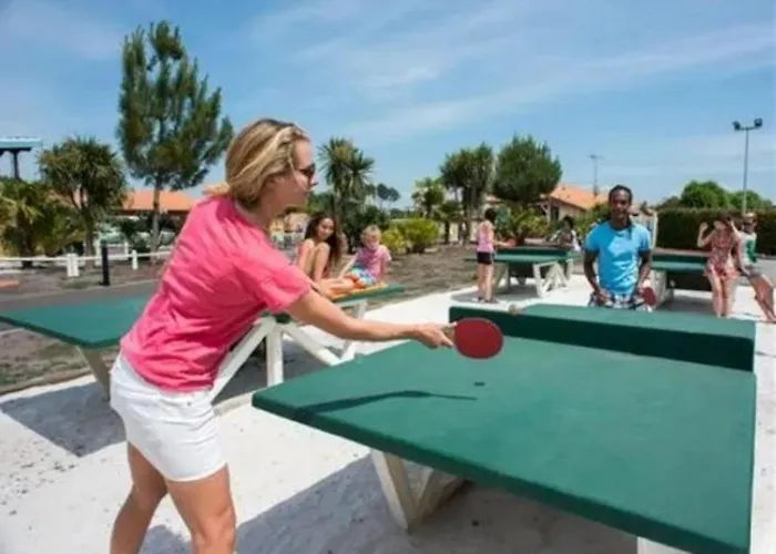 Mobil-home 4chambres-10 Couchages - Parking Gratuit * Gastes